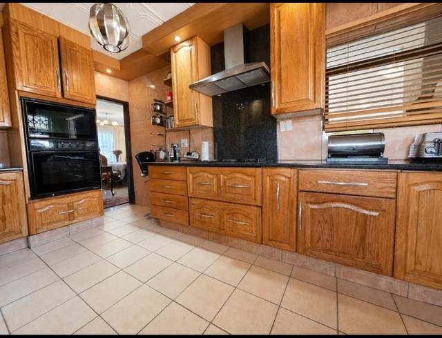 4 BEDROOM HOUSE FOR SALE IN BRACKENDOWNS